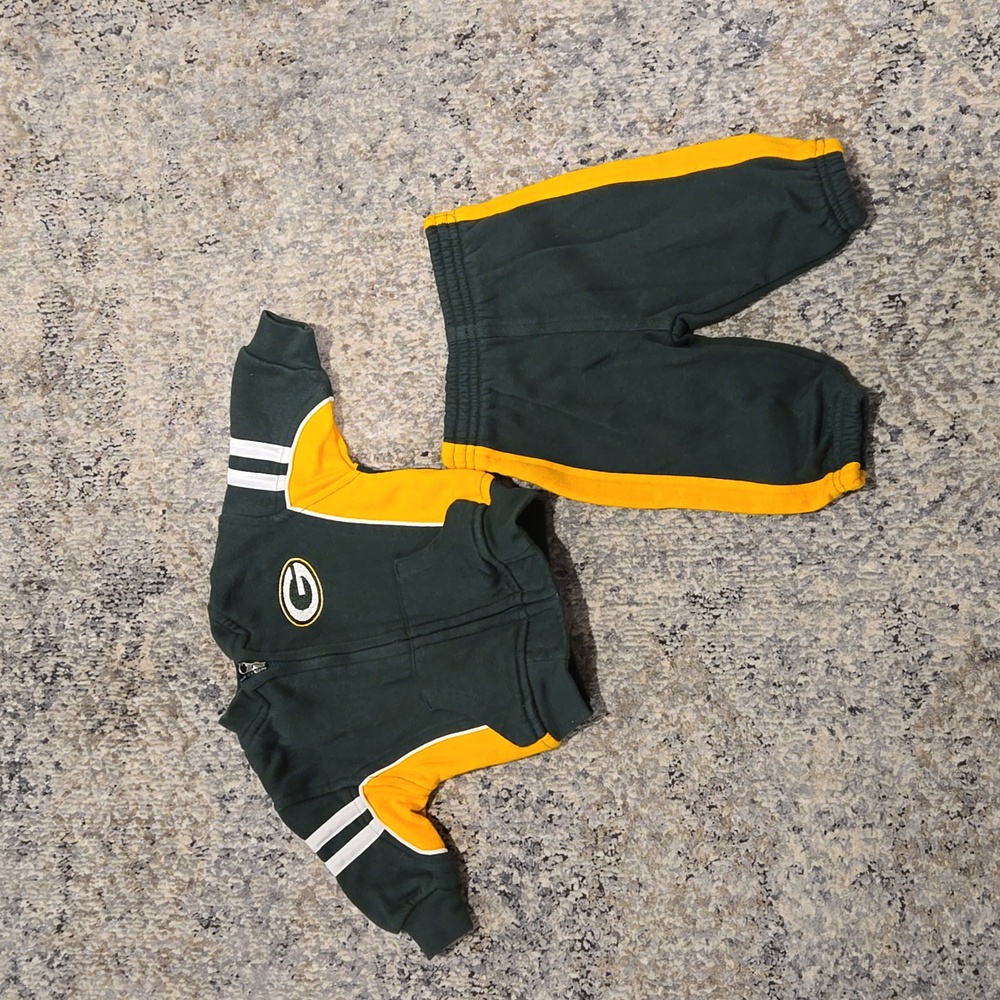 0/3mo packer sweatsuit